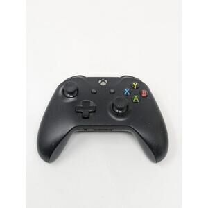 Microsoft Xbox One Wireless Controller Model 1708 -With Rechargeable Pack Black